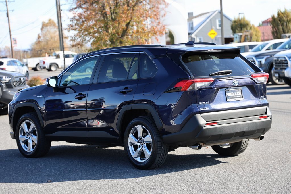 2021 Toyota RAV4 Hybrid XLE Premium photo 2