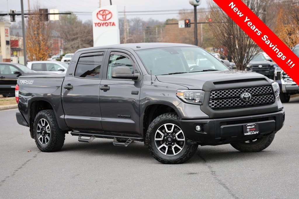 2019 Toyota Tundra SR5's photo