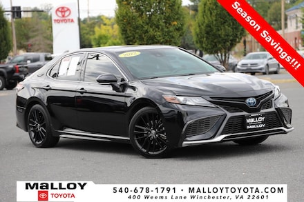 2022 Toyota Camry Hybrid XSE Sedan