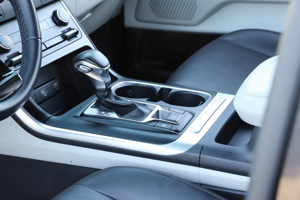 2022 Kia Carnival LXS photo 11