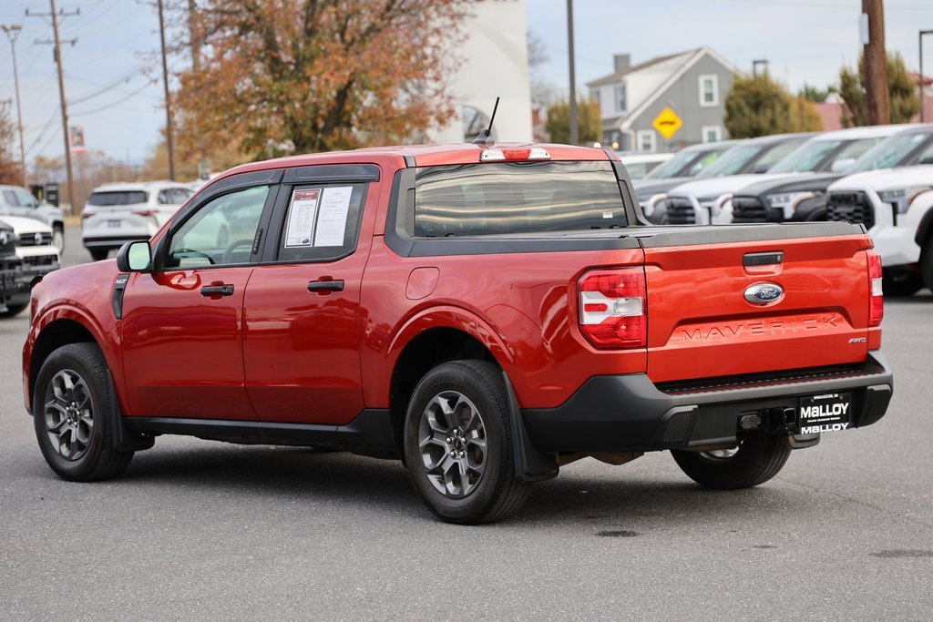 2022 Ford Maverick XLT photo 2