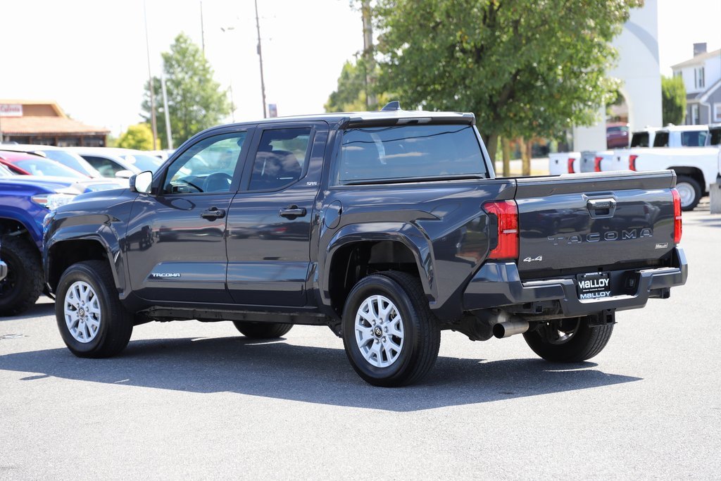2024 Toyota Tacoma SR5 Double Cab photo 2