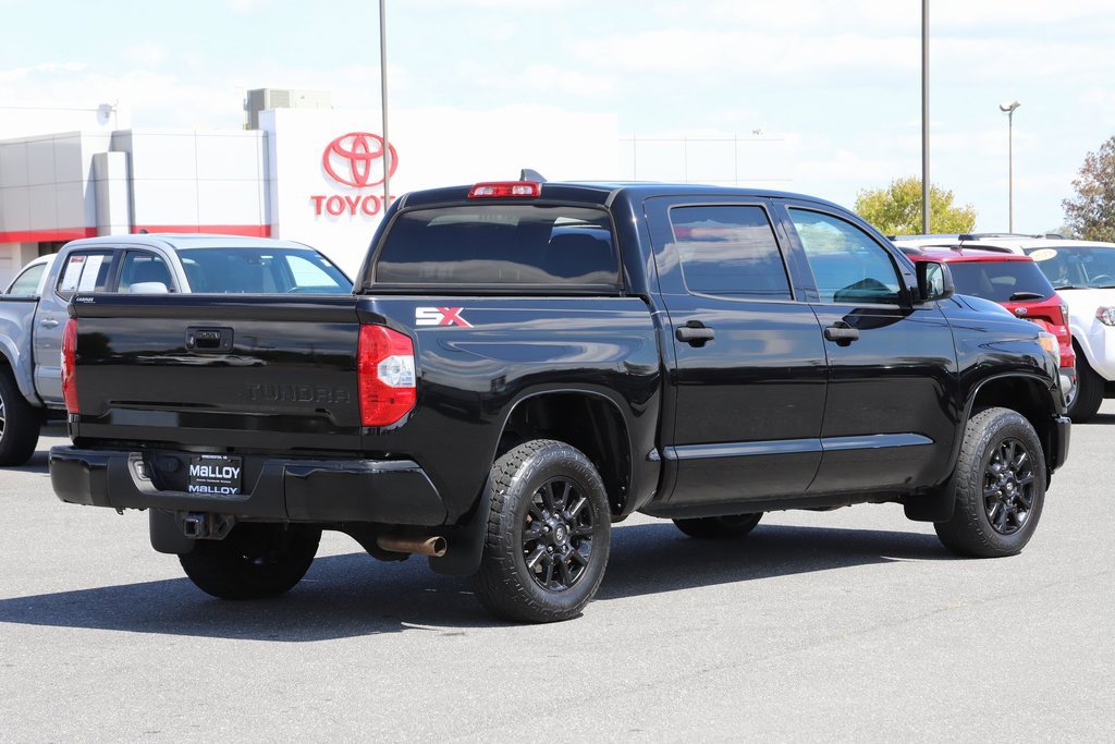 2020 Toyota Tundra SR5 CrewMax photo 4