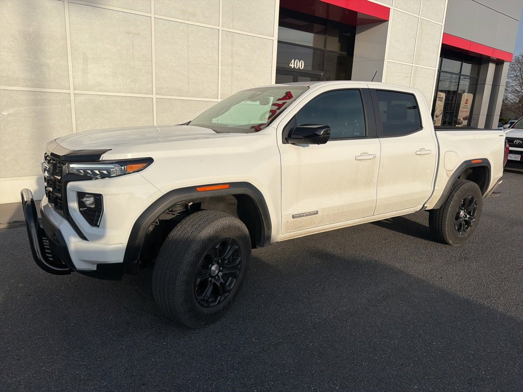 2024 GMC Canyon Elevation's photo