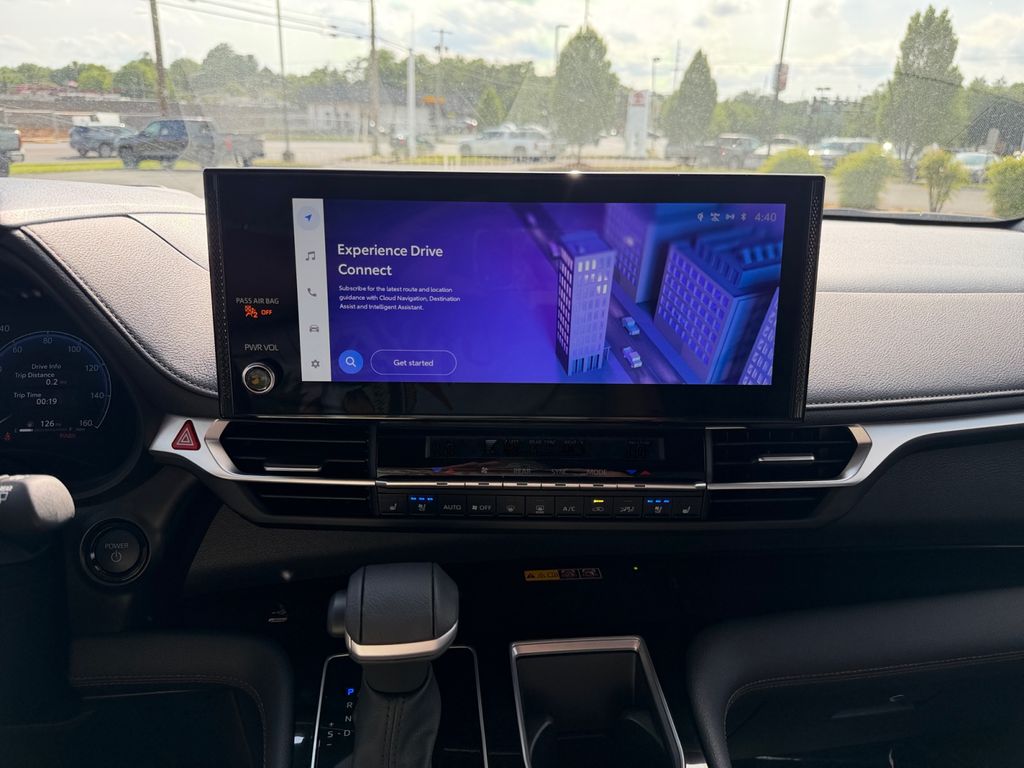 2025 Toyota Sienna 21