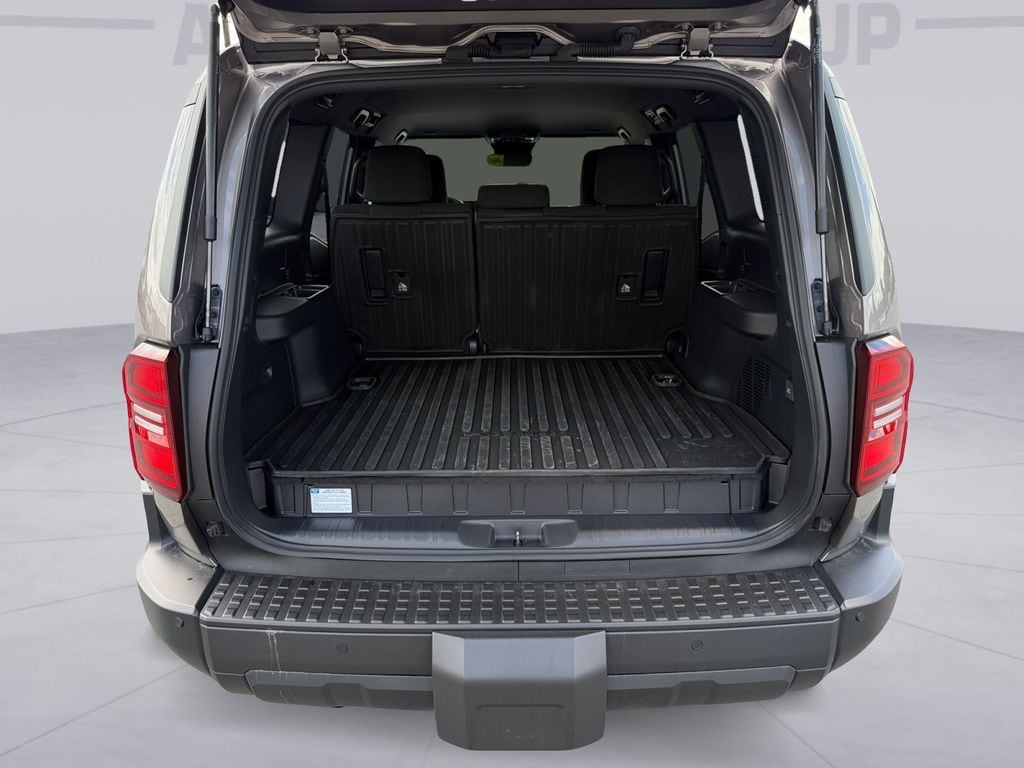 2025 Toyota Land Cruiser 19
