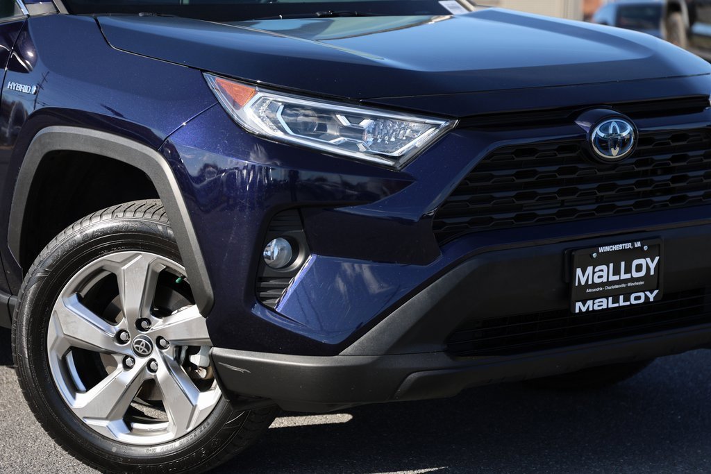 2021 Toyota RAV4 Hybrid XLE Premium photo 4