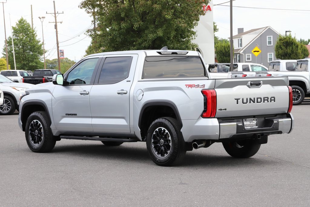 2024 Toyota Tundra SR5 CrewMax photo 2