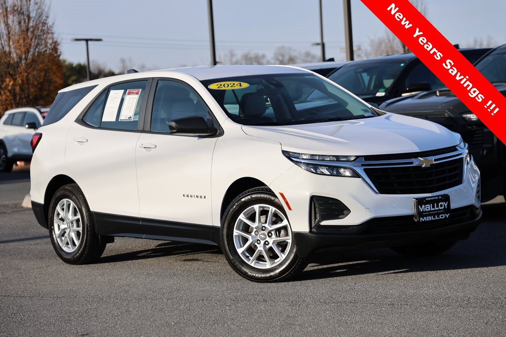 2024 Chevrolet Equinox LS's photo
