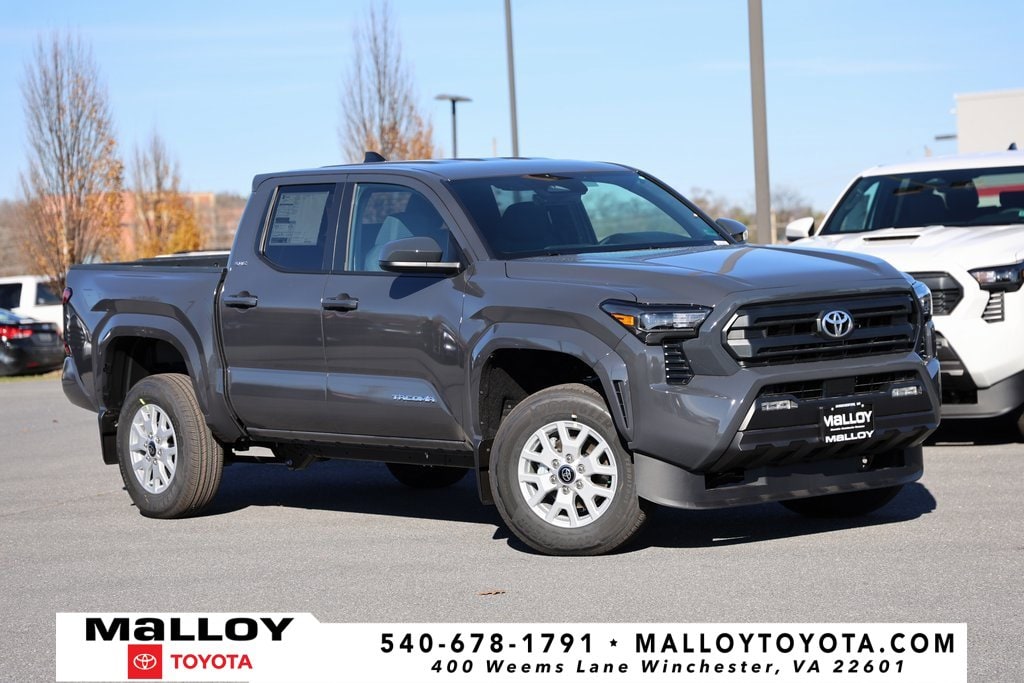 2025 Toyota Tacoma SR5's photo