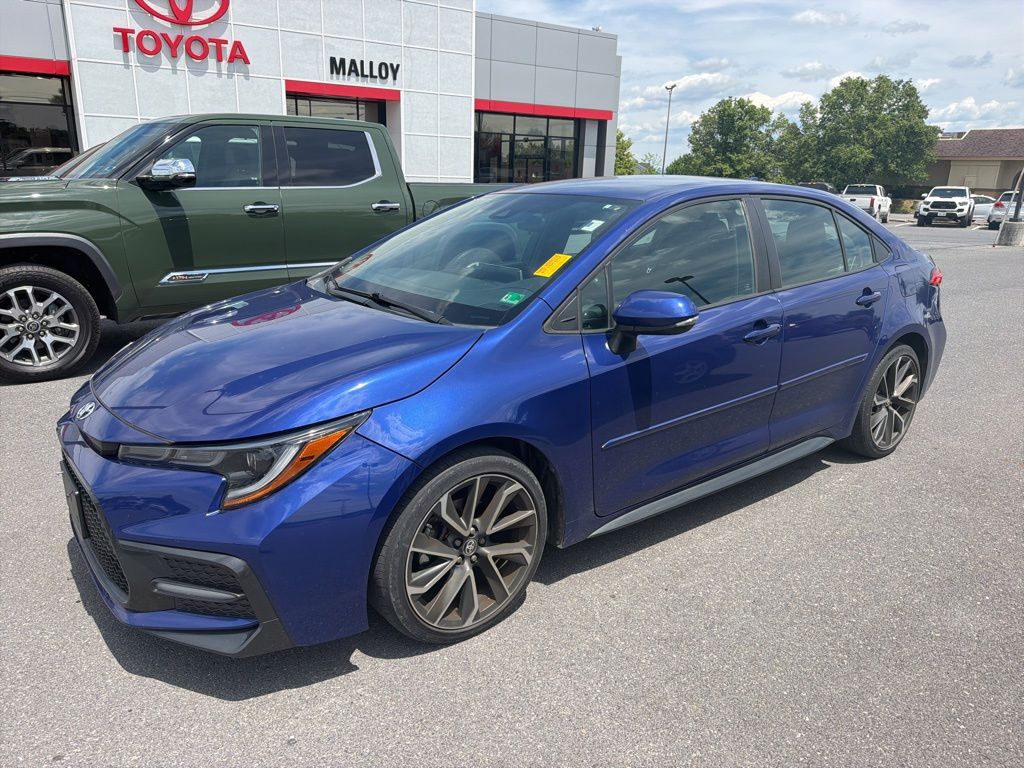 2020 Toyota Corolla SE AT's photo