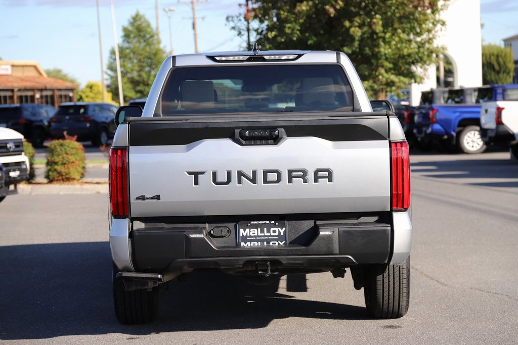 2023 Toyota Tundra SR5 CrewMax photo 3