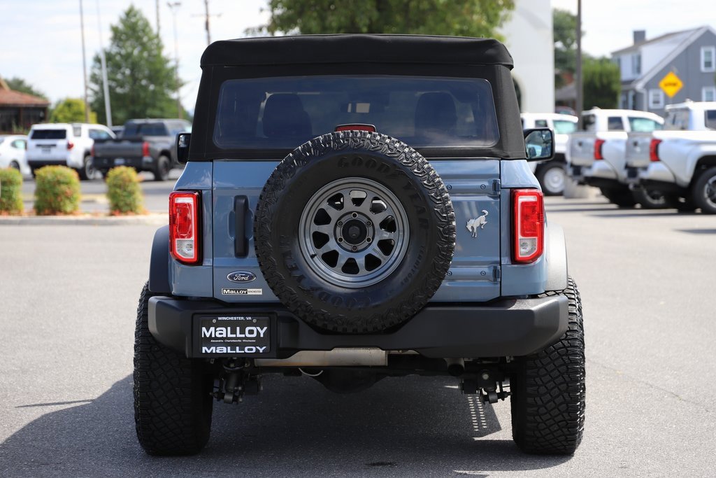 2023 Ford Bronco Base photo 3