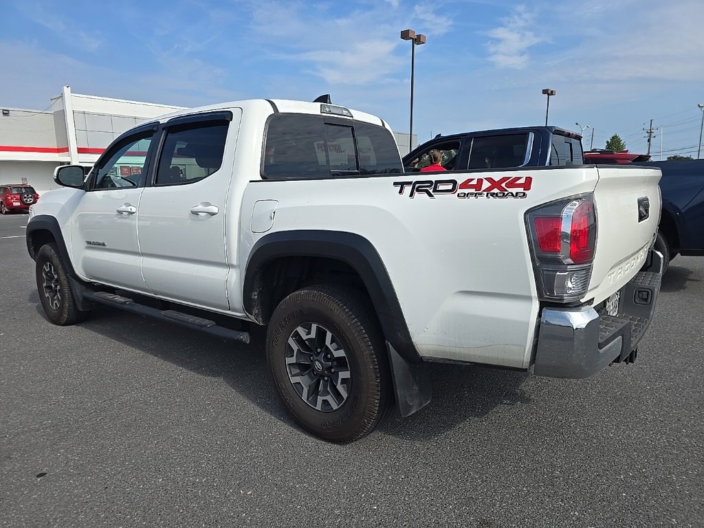 2022 Toyota Tacoma TRD Off-Road Double Cab photo 3