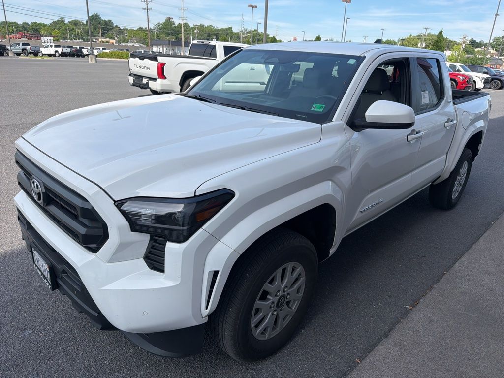 2024 Toyota Tacoma SR5 4x4 Double Cab Long Bed's photo