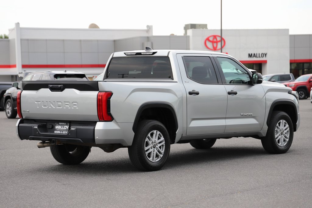 2022 Toyota Tundra SR5 CrewMax photo 4