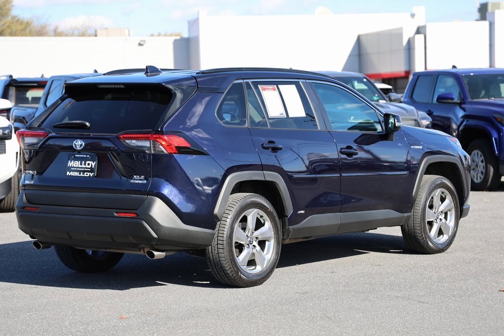 2021 Toyota RAV4 Hybrid XLE Premium photo 2