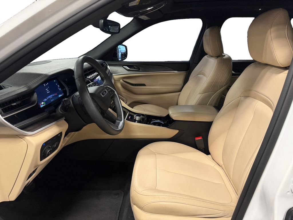 Used 2023 Jeep Grand Cherokee 4xe For Sale at Malloy Chevrolet