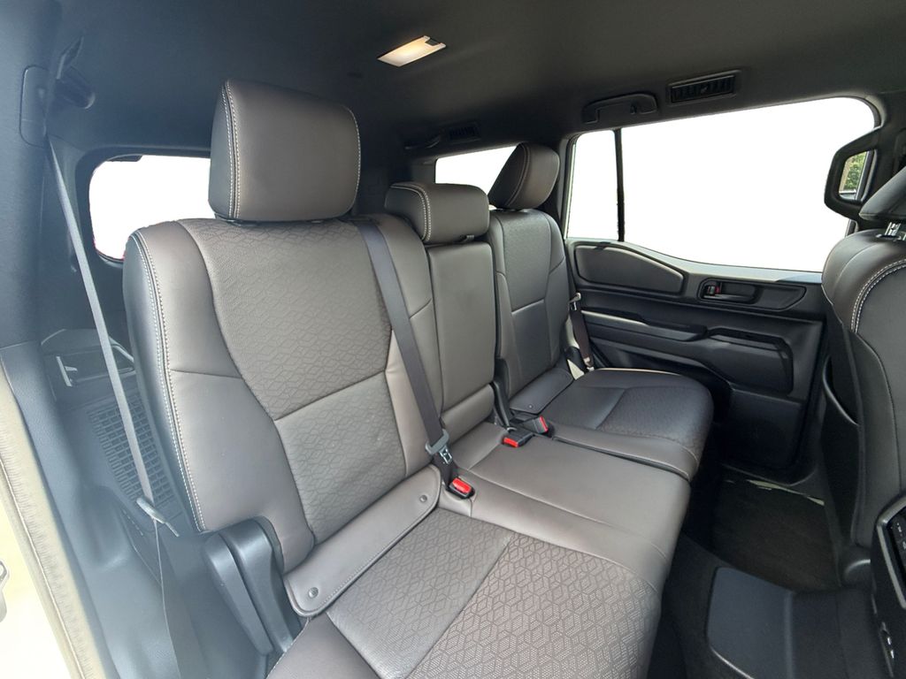 2025 Toyota Land Cruiser 18