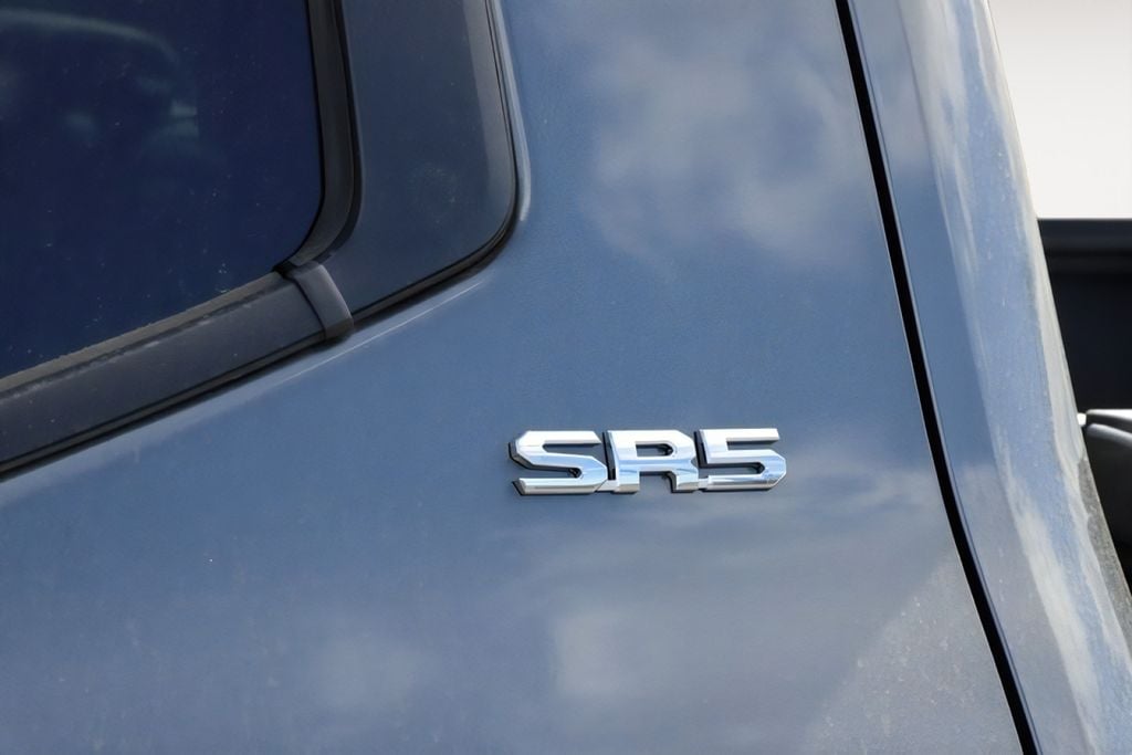 2025 Toyota Tundra SR5 - Photo 7