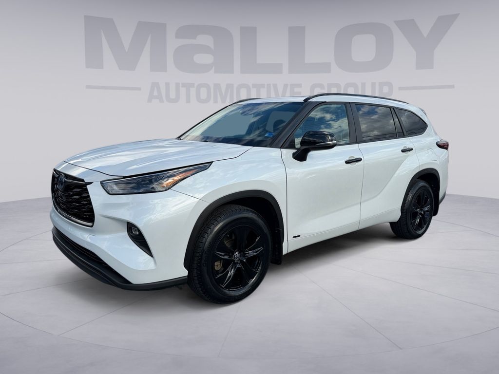 2024 Toyota Highlander Hybrid XLE AWD