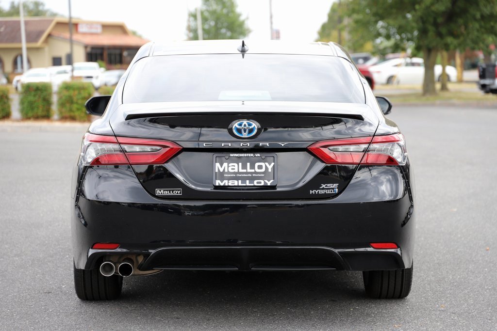 2022 Toyota Camry Hybrid XSE photo 3