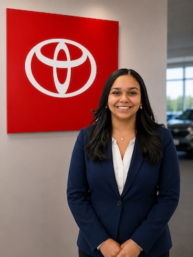 Staff member Briana Martin from ID_59a21ca21633
