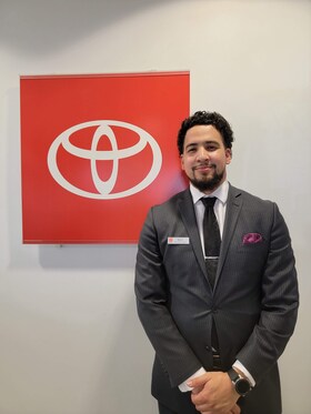 Staff member De'Von Tucker from ID_d9ec179ba6ad