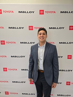 Staff member Andrew Viera from ID_326ba81e3c3f