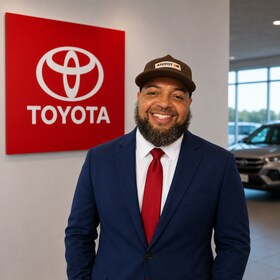 Staff member Dwayne Borden from ID_326ba81e3c3f