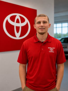 Staff member Noah Smith from ID_a7779d0ef129