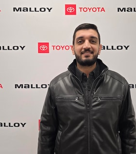 Staff member Ahmed Aljanabi from ID_59a21ca21633