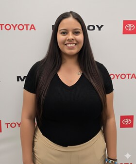 Staff member Melanie Robledo from ID_495ab301a384