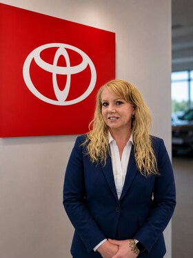 Staff member Christina Craig from ID_d9ec179ba6ad
