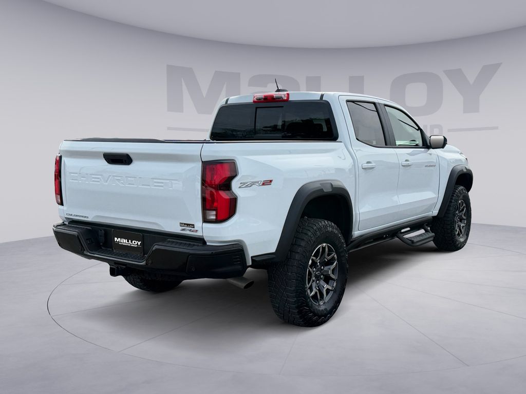 View vehicle photo 5