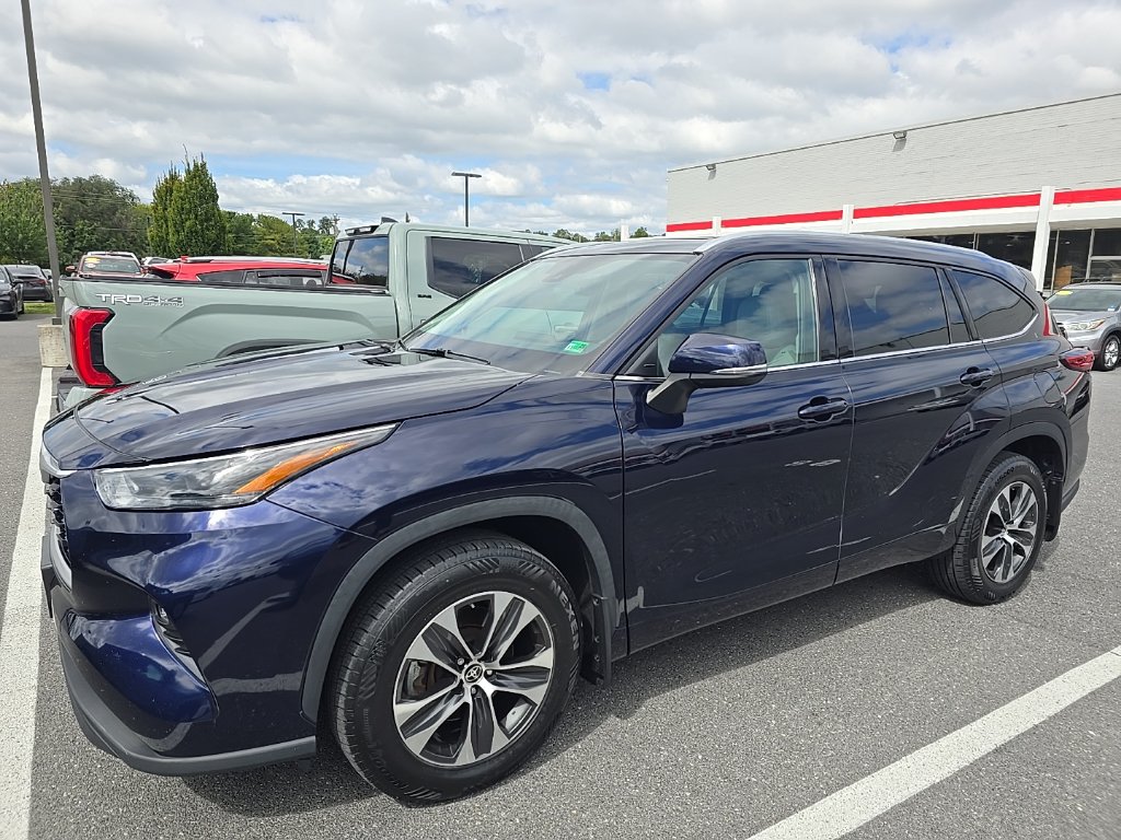 Blueprint 2022 Toyota Highlander SUV / Crossover All-Wheel Drive 8-Speed Automatic