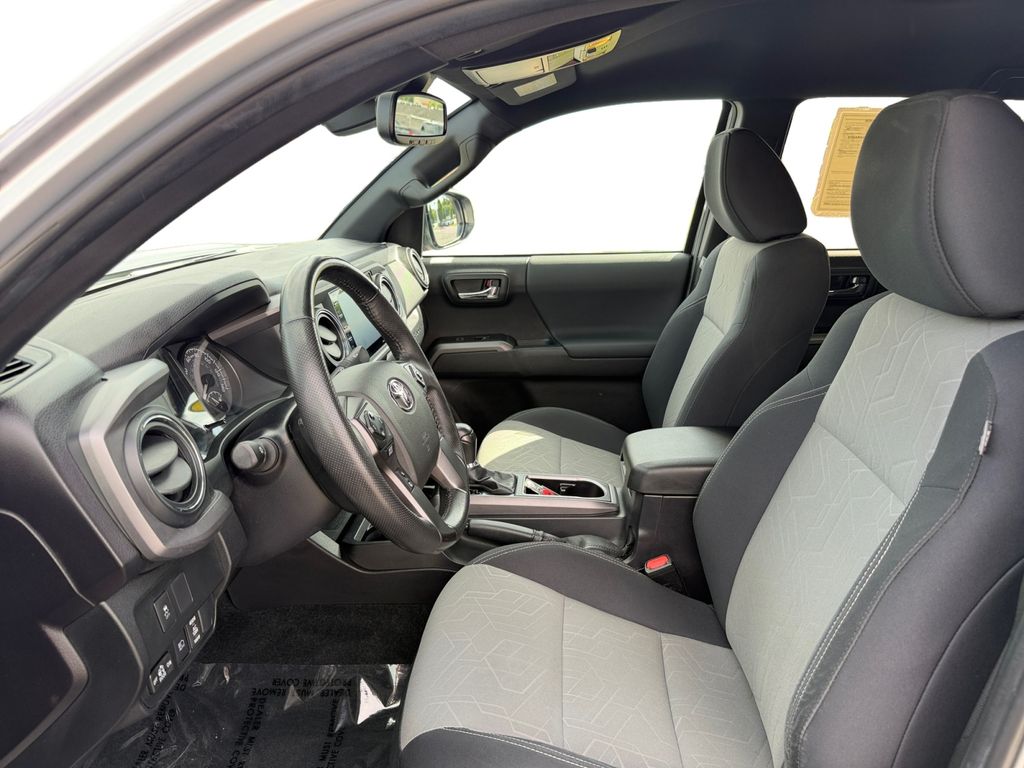2023 Toyota Tacoma TRD Sport - Photo 10