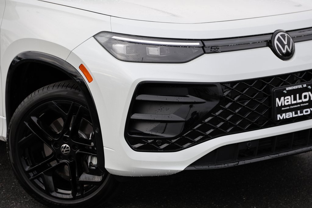 2025 Volkswagen Tiguan SE R-Line Black photo 4