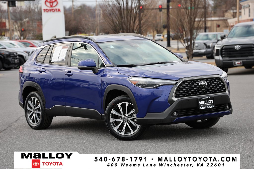 2022 Toyota Corolla Cross XLE's photo