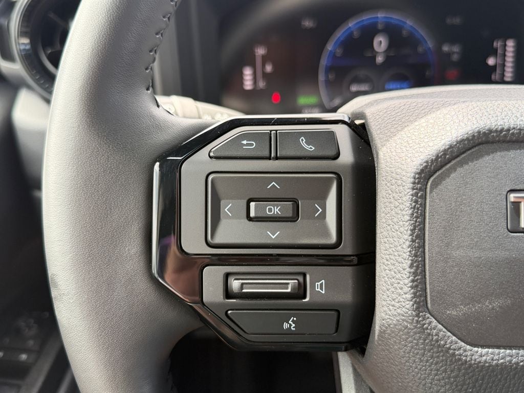 2025 Toyota Land Cruiser 24