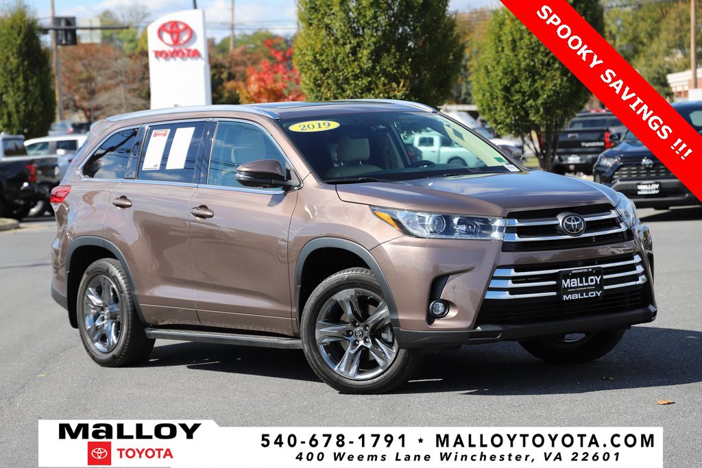 2019 Toyota Highlander SUV  2019 Toyota Highlander SUV