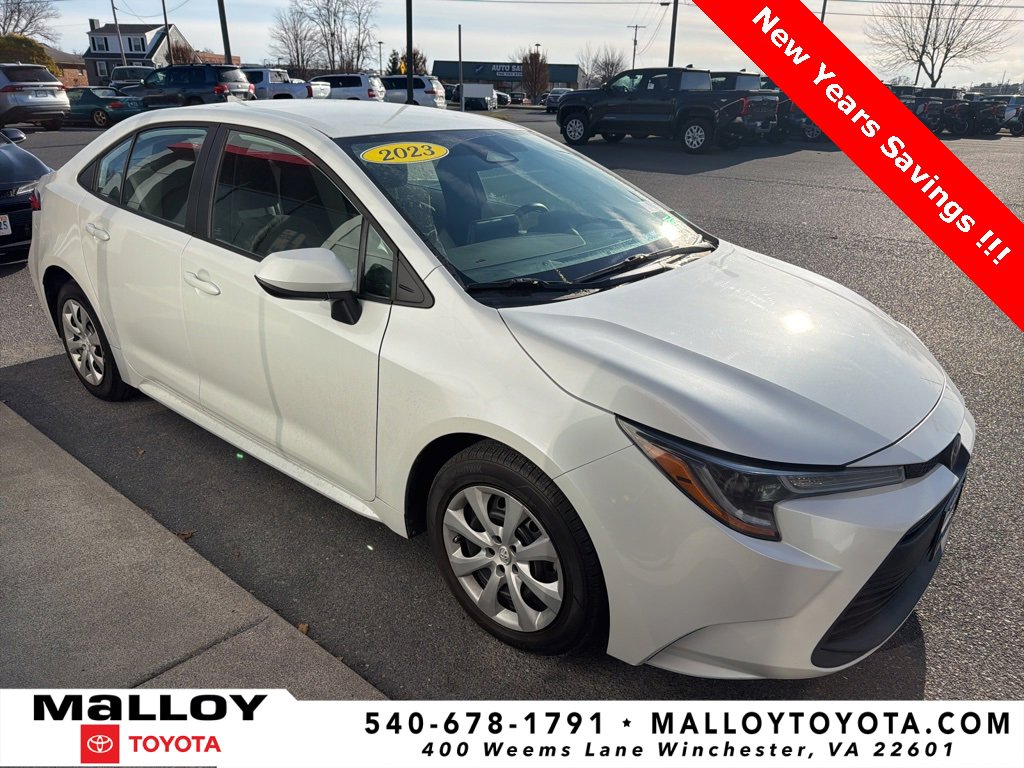2023 Toyota Corolla LE's photo