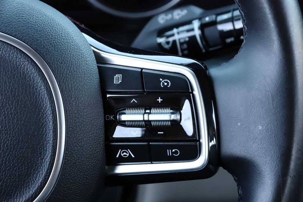 2022 Kia Carnival LXS photo 21