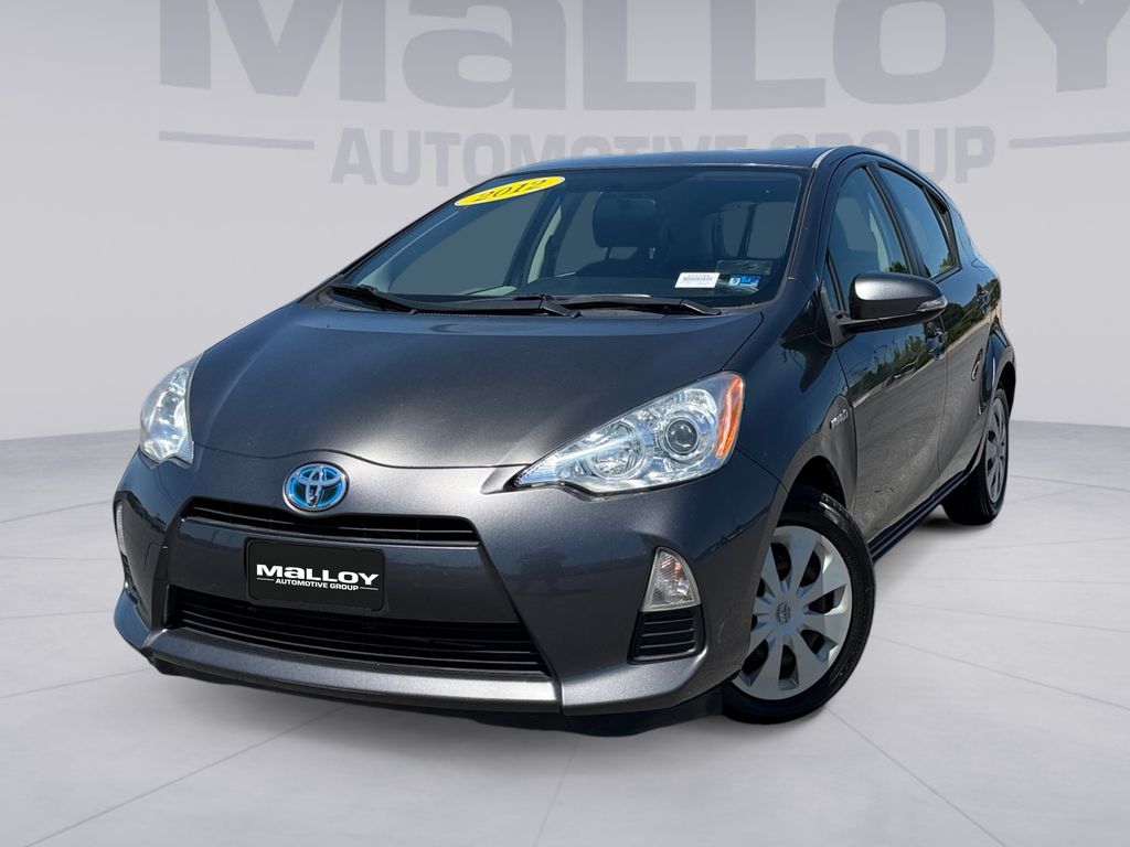 2012 Toyota Prius c Three's photo
