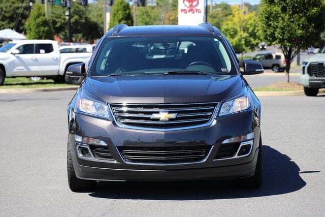 Used 2017 Chevrolet Traverse 2LT with VIN 1GNKVHKD9HJ252514 for sale in Winchester, VA