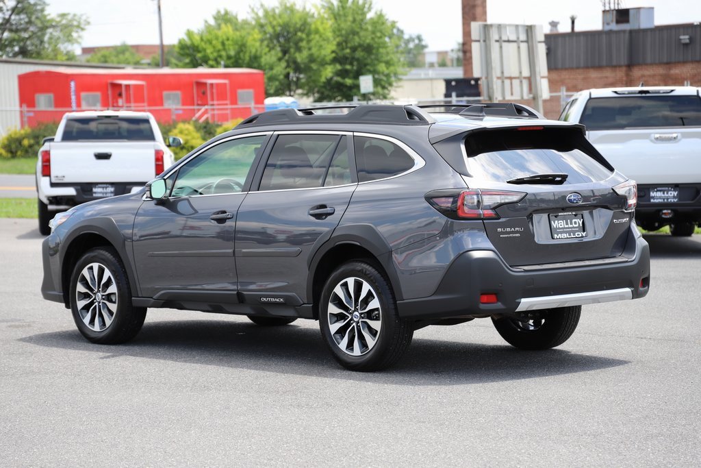 2025 Subaru Outback Limited photo 2