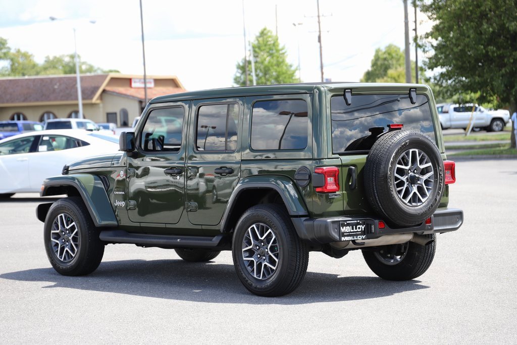 2024 Jeep Wrangler Sahara photo 2