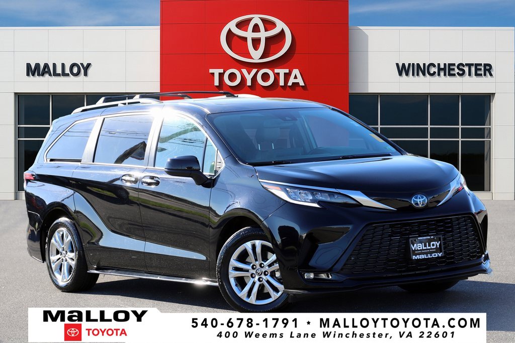 2022 Toyota Sienna Van Passenger Van 