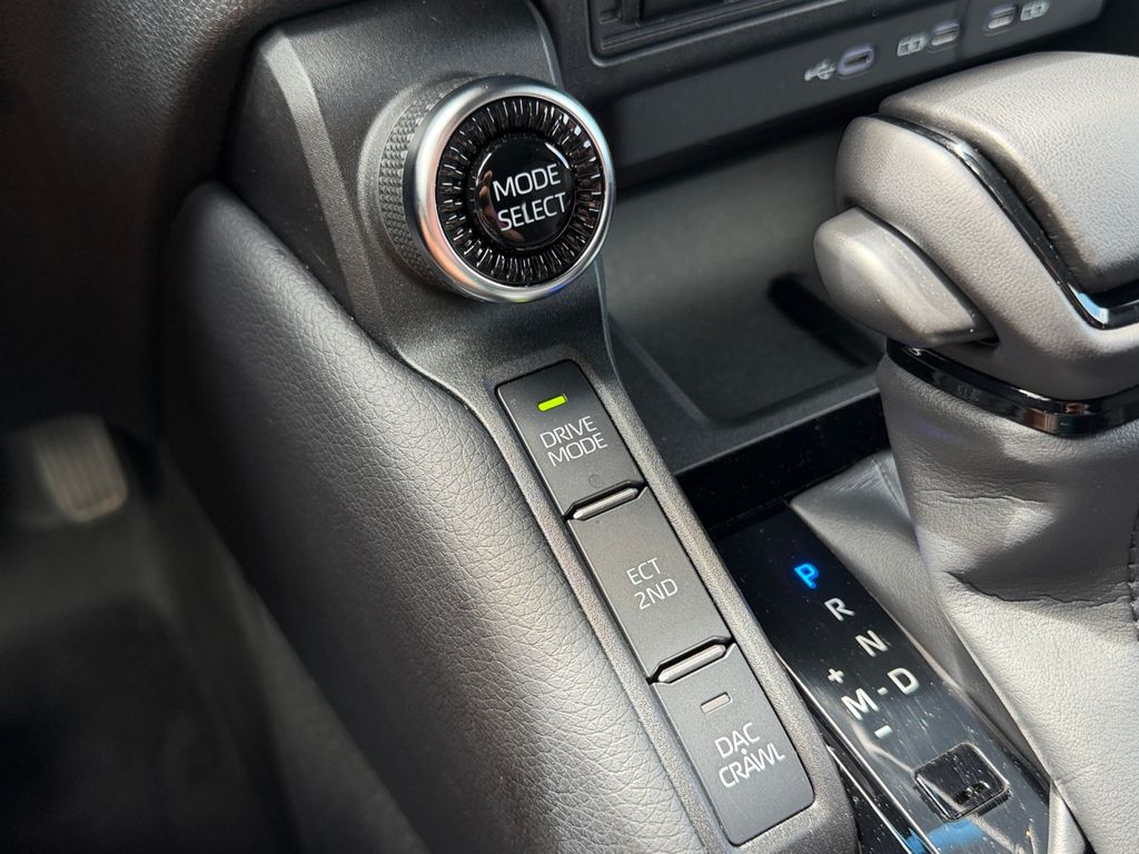 2025 Toyota Land Cruiser 28