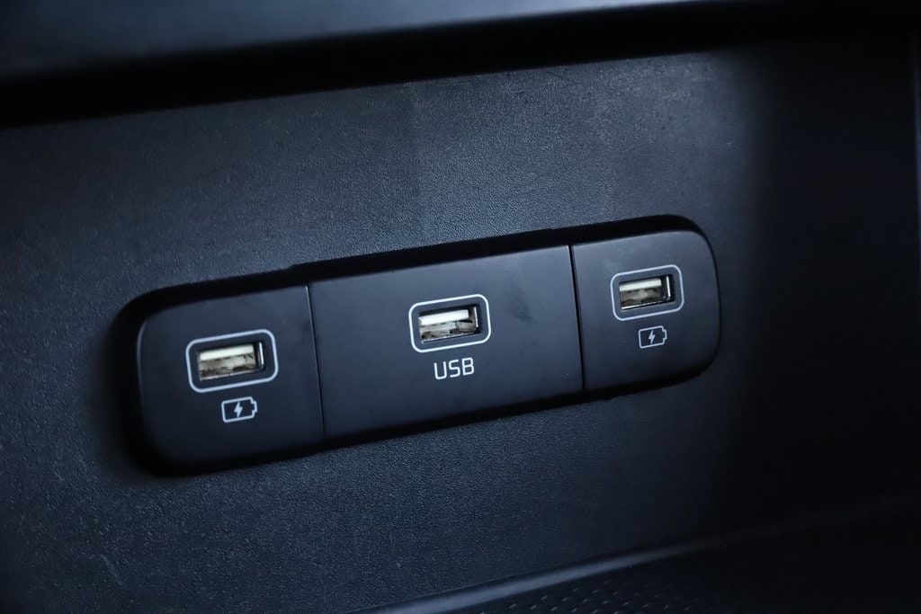 2022 Kia Carnival LXS photo 27
